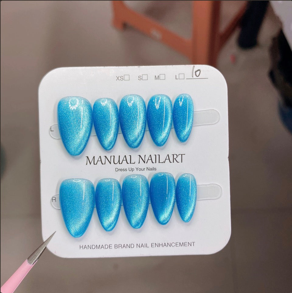 Blue Lagoon — Handmade Blue Cat-Eye Press-On Nails