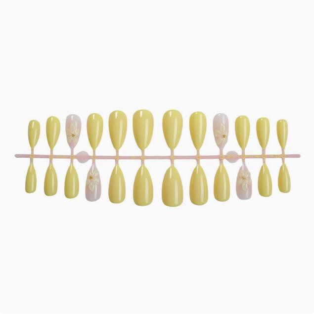 Lemon Petal — Yellow & White Flower Press-On Nails