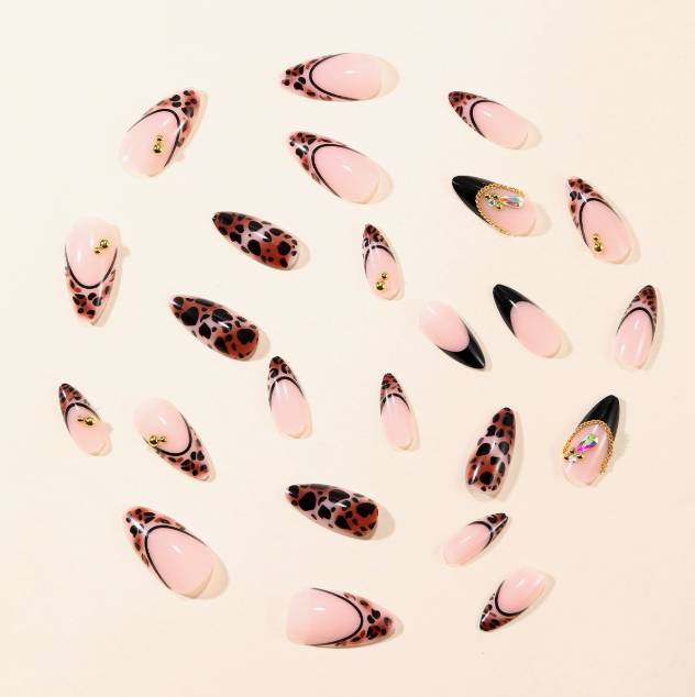 Leopard Noir press-on nails set