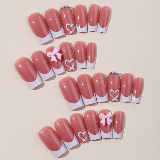 Sweetheart French press-on nails set